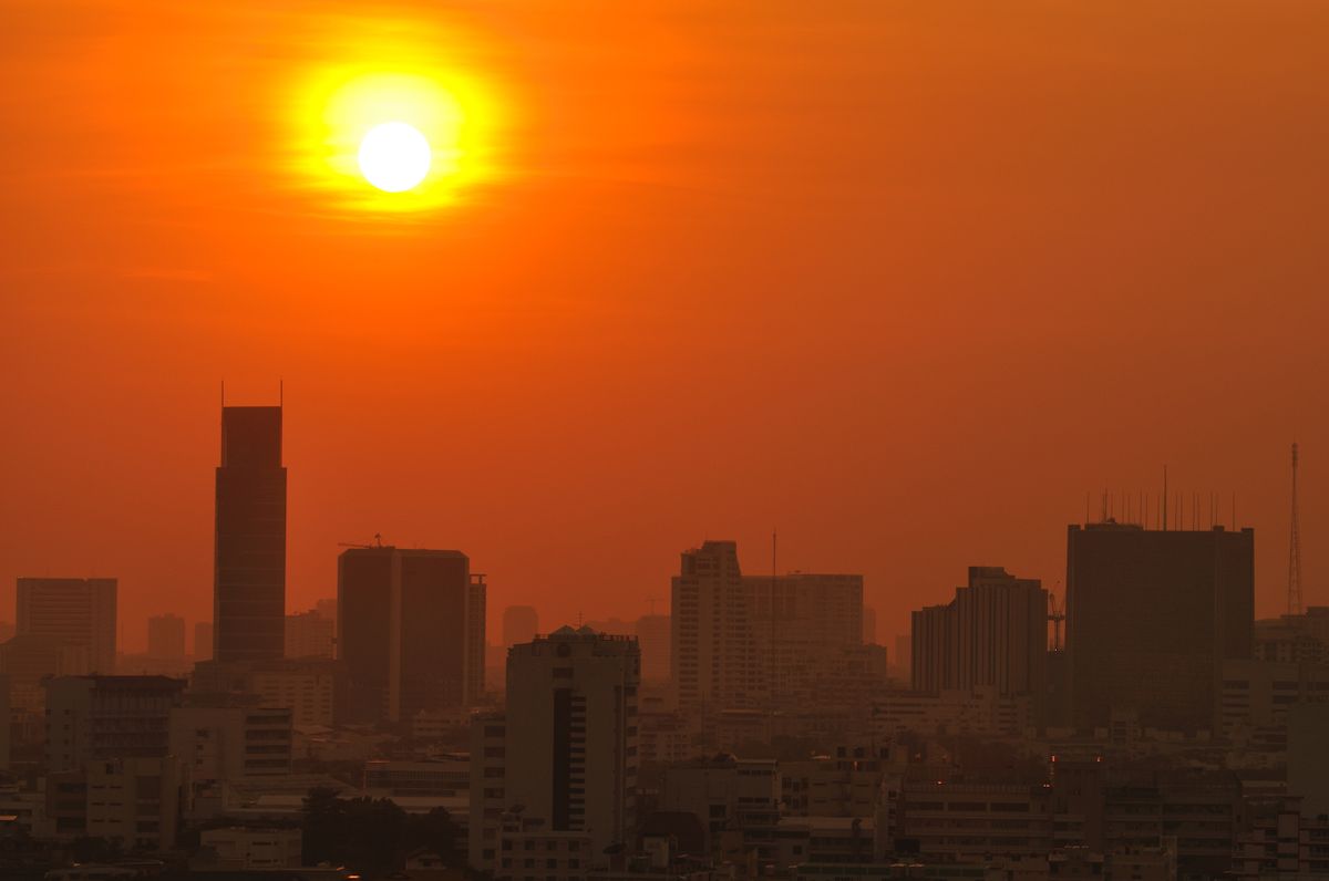 موجة حر شديدة تجتاح عدة دول عربية وتحذيرات من درجات قياسية